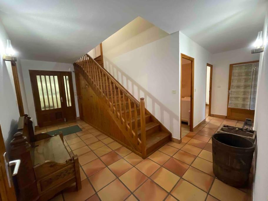 Gite Confort 15 Couchages, Vue Panoramique Montagne Hautes Alpes, Terrasses Embrun Exteriör bild