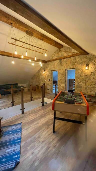 Gite Confort 15 Couchages, Vue Panoramique Montagne Hautes Alpes, Terrasses Embrun Exteriör bild