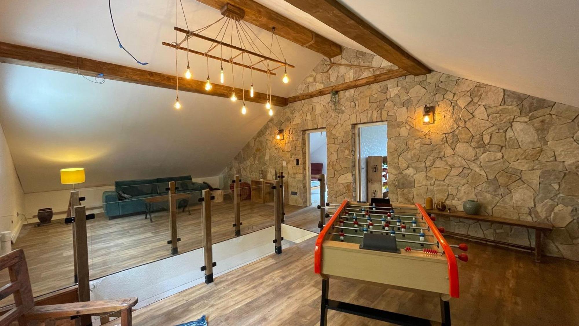 Gite Confort 15 Couchages, Vue Panoramique Montagne Hautes Alpes, Terrasses Embrun Exteriör bild