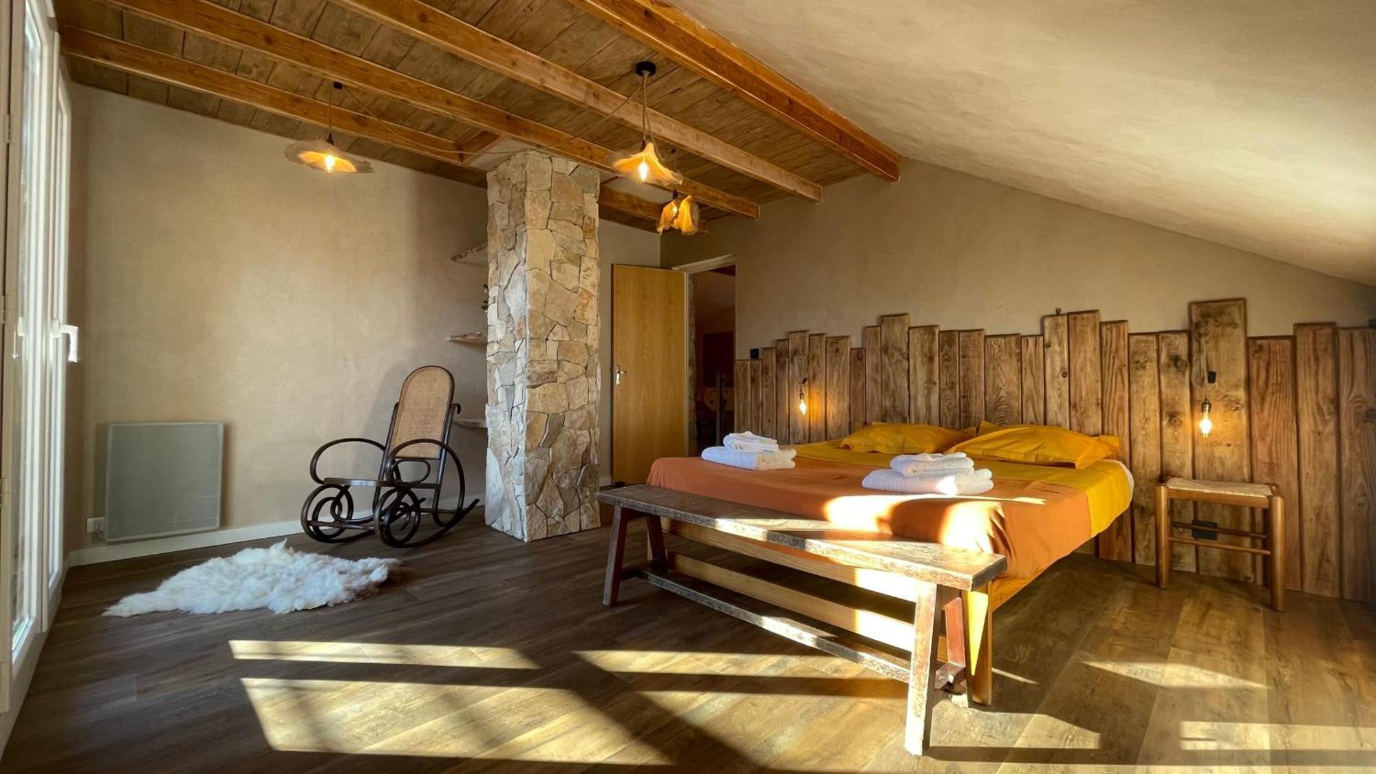 Gite Confort 15 Couchages, Vue Panoramique Montagne Hautes Alpes, Terrasses Embrun Exteriör bild