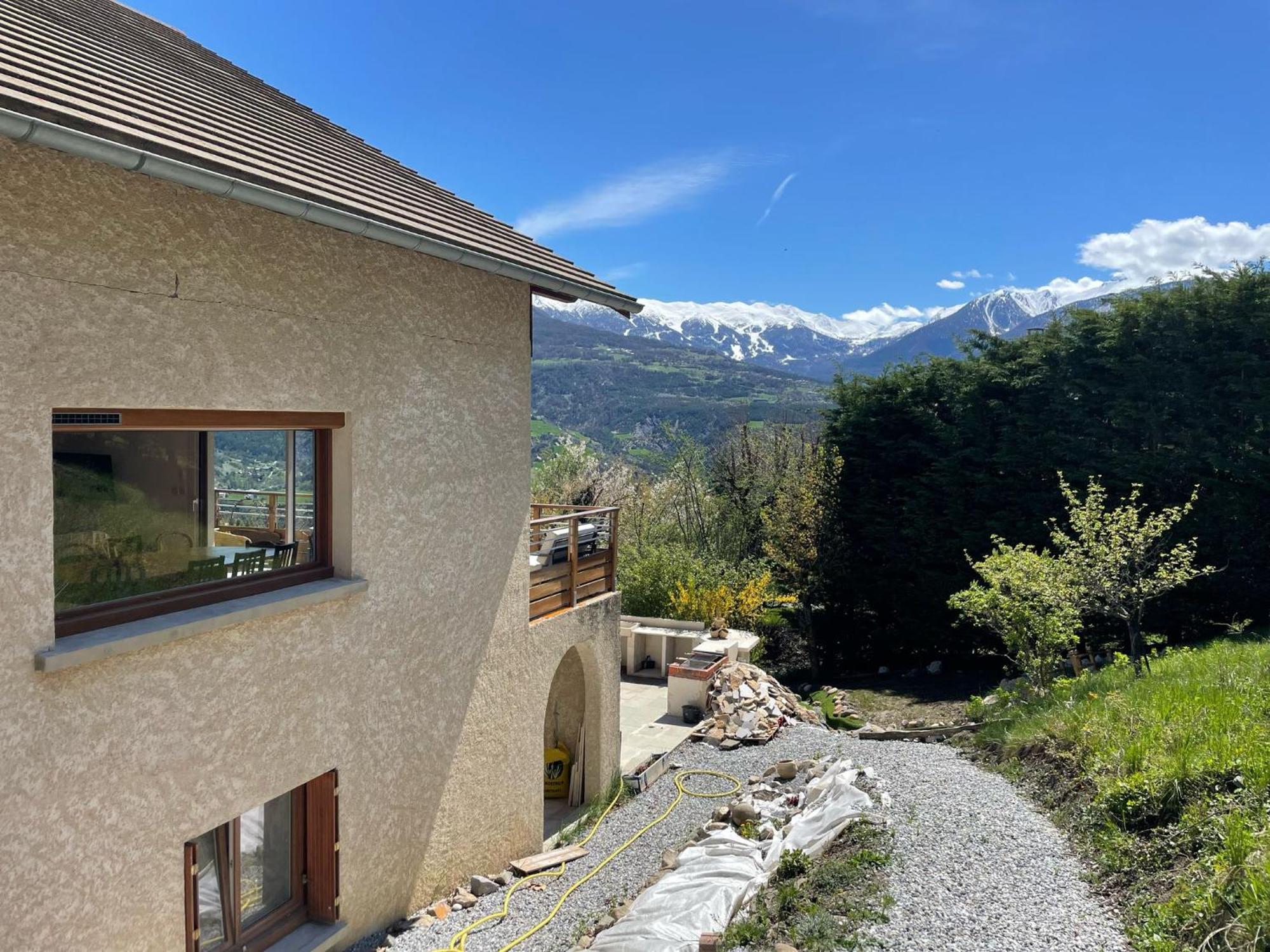 Gite Confort 15 Couchages, Vue Panoramique Montagne Hautes Alpes, Terrasses Embrun Exteriör bild